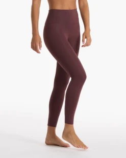 Evolve Legging | Fig -Funktion One Style ECOM Lifestyle V1 Uplift 02
