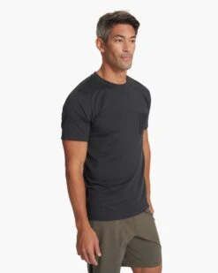 Tradewind Performance Tee | Black Heather -Funktion One Style V109HBK FA21 M ECOMM TOP 0490
