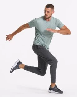 Tradewind Performance Tee | Neptune Heather -Funktion One Style V109HNP SP23 M ECOMM TOPS DETAIL 3304 1x1 5567d5a0 3c2c 4da0 bf53 9b9f63a3b36c