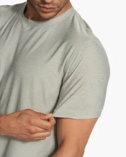Strato Tech Tee | White Sage Heather -Funktion One Style V126HWS FA23 M ECOMM TOPS DETAIL 7