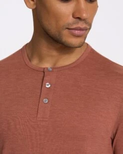 Long Sleeve Ease Performance Henley | Copper Heather -Funktion One Style V194HCO SP23 M ECOMM TOPS DETAIL 3463 1x1 f495e887 f22a 4cf9 9b0b e905cf3b9b40