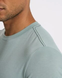 Current Tech Tee | Neptune -Funktion One Style V195NPT SP23 M ECOMM TOPS DETAIL 3646 1x1 cb1abfb3 e926 445b 95d2 16f9fe88ea8d