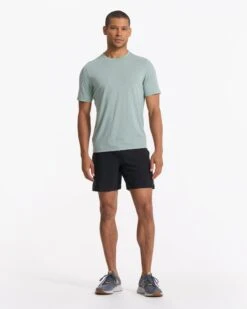 Current Tech Tee | Neptune -Funktion One Style V195NPT SP23 M ECOMM TOPS DETAIL 3647 1x1 d7c442d3 af2f 45b4 85df e2c43ab502f0