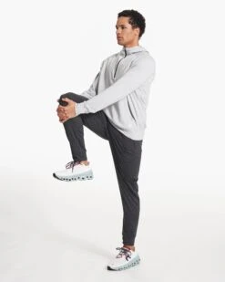 Ponto Performance Half Zip Hoodie | Platinum Heather 13 Ponto Performance Half Zip Hoodie | Platinum Heather -Funktion One Style V244HPT SP21 M ECOMM FULL 0054