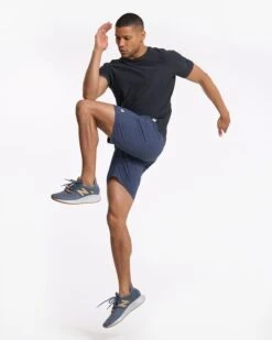 Kore Short | Azure Dashed Lines 12 Kore Short | Azure Dashed Lines -Funktion One Style V302ADL 0500