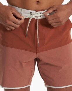 Cruise Boardshort | Dark Penny Linen Texture Block -Funktion One Style V314DPB SP23 M ECOMM BOARDSHORTS DETAIL 1356 1X1 4d54cf45 896e 4455 a1dd 2e8ef99bb2f1