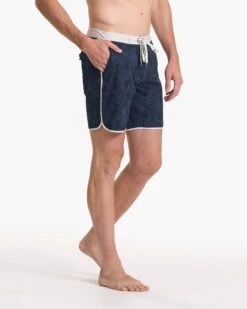 Cruise Boardshort | Ink Hydrangea -Funktion One Style V314INH SP23 M ECOMM BOARDSHORTS BOTTOM 1477 1x1 a455ee3c cfc3 44a7 b2d4 8d164076c131