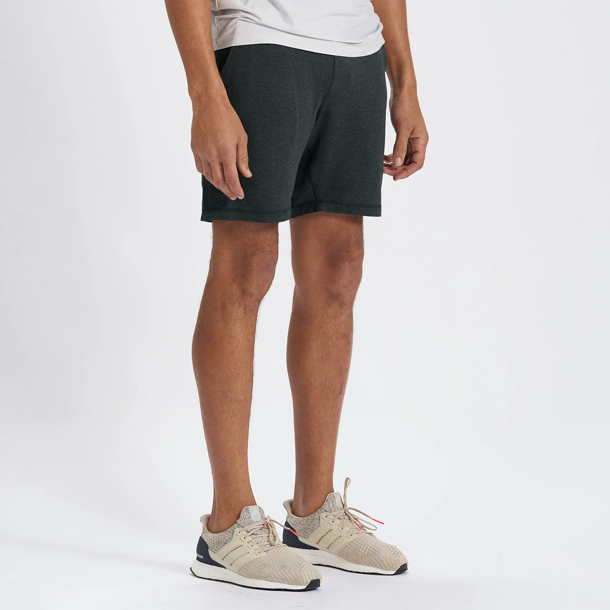 Ponto Short | Blackened Green Heather 5 Ponto Short | Blackened Green Heather - Image 3