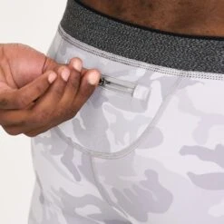Limitless Compression Short | Platinum Camo -Funktion One Style V373PCM 6 41236c9d 9d78 439d 8520 2d25fd96a402
