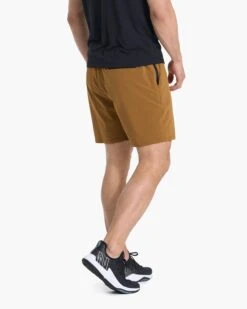 Elevate Kore Short | Caramel -Funktion One Style V382CAR FA22 M ECOMM 02060