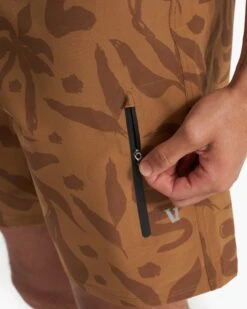 Infinity Boardshort | Autumn Contigo -Funktion One Style V383ACT SP23 M ECOMM BOARDSHORTS DETAIL 1815