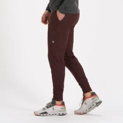 Sunday Performance Jogger | Oxblood -Funktion One Style V416OXB 2 a240a663 77b6 4e3f 83d6 9aa2acd3c09f