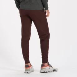 Sunday Performance Jogger | Oxblood -Funktion One Style V416OXB 3 5725a515 0a3f 4f7d 9b8c 07c4b35ffdfc