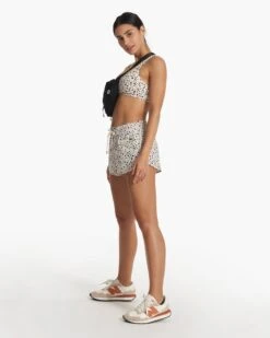 Vuori Hip Pack | Black -Funktion One Style V8008BLK SP23 W ECOMM SHORTS FULL 3801 1x1 1cd50ee0 7a2e 4f18 b08f 1e94d34e7e3f