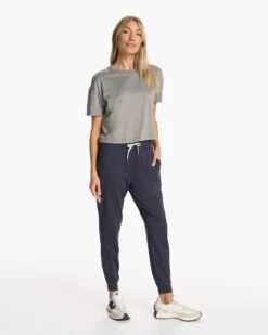 Energy Tee | Heather Grey 10 Energy Tee | Heather Grey -Funktion One Style VW1011HTG FA23 W ECOMM TOPS FULL ALT 5