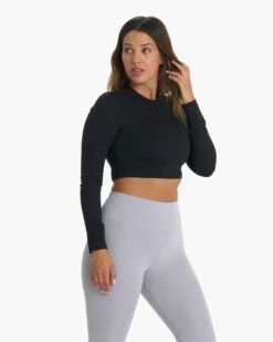 Long-Sleeve Lux Crop Tee | Black -Funktion One Style VW1021BLK FA22 W ECOMM CURVE 02697 1x1 fa32ecfb ba15 44ff 9c10 9cbe0c611755