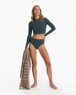 Dune Crop | Beryl -Funktion One Style VW1024BER SP23 W ECOMM WATERTOPS 1333 FULL 1x1 833a27f2 1c82 4751 b62b 781aae19161f 1