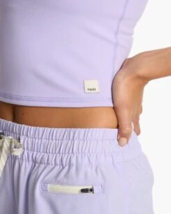 Daily Crop | Zinnia -Funktion One Style VW1027ZIN FA23 M ECOMM TOPS DETAIL 2