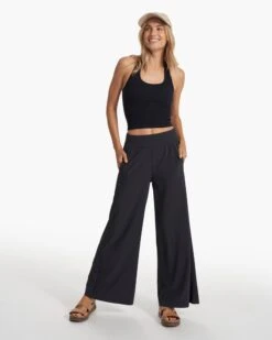 Simplicity Halter | Black -Funktion One Style VW1054BLK SP23 W ECOMM TOPS 2903 FULL