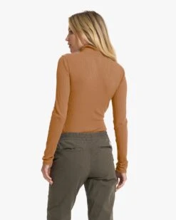 Bleeker Bodysuit | Caramel -Funktion One Style VW1075CAR FA22 W ECOMM 3748 retouch