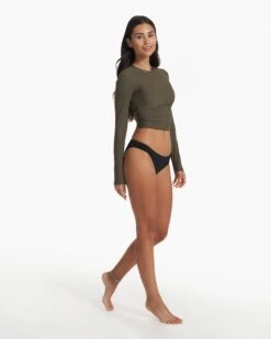 Long Sleeve Dune Crew | Oregano 11 Long Sleeve Dune Crew | Oregano -Funktion One Style VW1082ORE SP23 W ECOMM WATER 20TOPS 1514 FULL 1X1 52c29796 f2f7 4db5 b689 f039701d1438