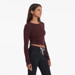Long-Sleeve Coast Crop Crew | Ruby -Funktion One Style VW1084RUB 03865