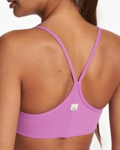 Vuori AllTheFeels™ Bra | Claret -Funktion One Style VW1099CLR FA23 M ECOMM sportsbras DETAIL 2