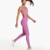 Vuori AllTheFeels™ Legging | Claret -Funktion One Style VW1099CLR FA23 W ECOMM sportsbras FULL ALT 4 3fdd8f4d 88cf 4e6f 9705 81b934ebc26a