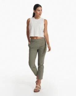 Feather Crop Tank | Salt 9 Feather Crop Tank | Salt -Funktion One Style VW1119SAL SP23 W ECOMM TOPS 3889 FULL 1x1 7b2a2f19 a2e1 48d6 b0b5 815bee5147b2