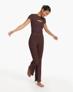 Cove Cut Out Tee | Mahogany -Funktion One Style VW1120MAH FA23 W ECOMM TOPS FULL ALT 5