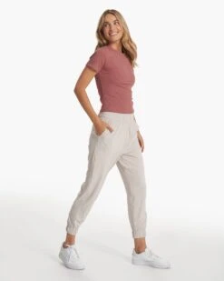 Pose Fitted Tee | Rosewood Heather 12 Pose Fitted Tee | Rosewood Heather -Funktion One Style VW169HRO SP23 W ECOMM TOPS 3364 FULL 1X1 0873de1f de1d 4d8a bd64 b645af9f32bf