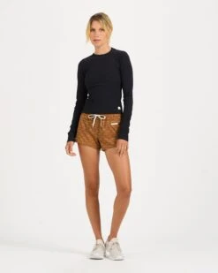 Long-Sleeve Pose Fitted Tee | Black -Funktion One Style VW199BLK 5