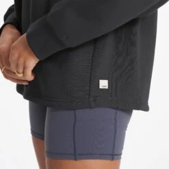 Restore Oversized Crew | Washed Black -Funktion One Style VW265WBL FA22 W ECOMM 01669 Retouch