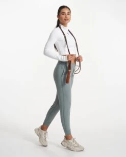 Lux Rib Half Zip | White 11 Lux Rib Half Zip | White -Funktion One Style VW294WHT SP23 W ECOMM FLEECE TOPS 2064 1x1 bce8f004 da28 47cc afd3 926f885fc11d