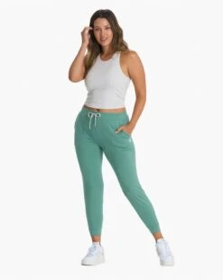 Performance Jogger | Celadon Heather -Funktion One Style VW303HOS FA22 W ECOMM CURVE 00407 1x1 26caa4f4 607d 4b7e aa79 ec50b8b85f0a