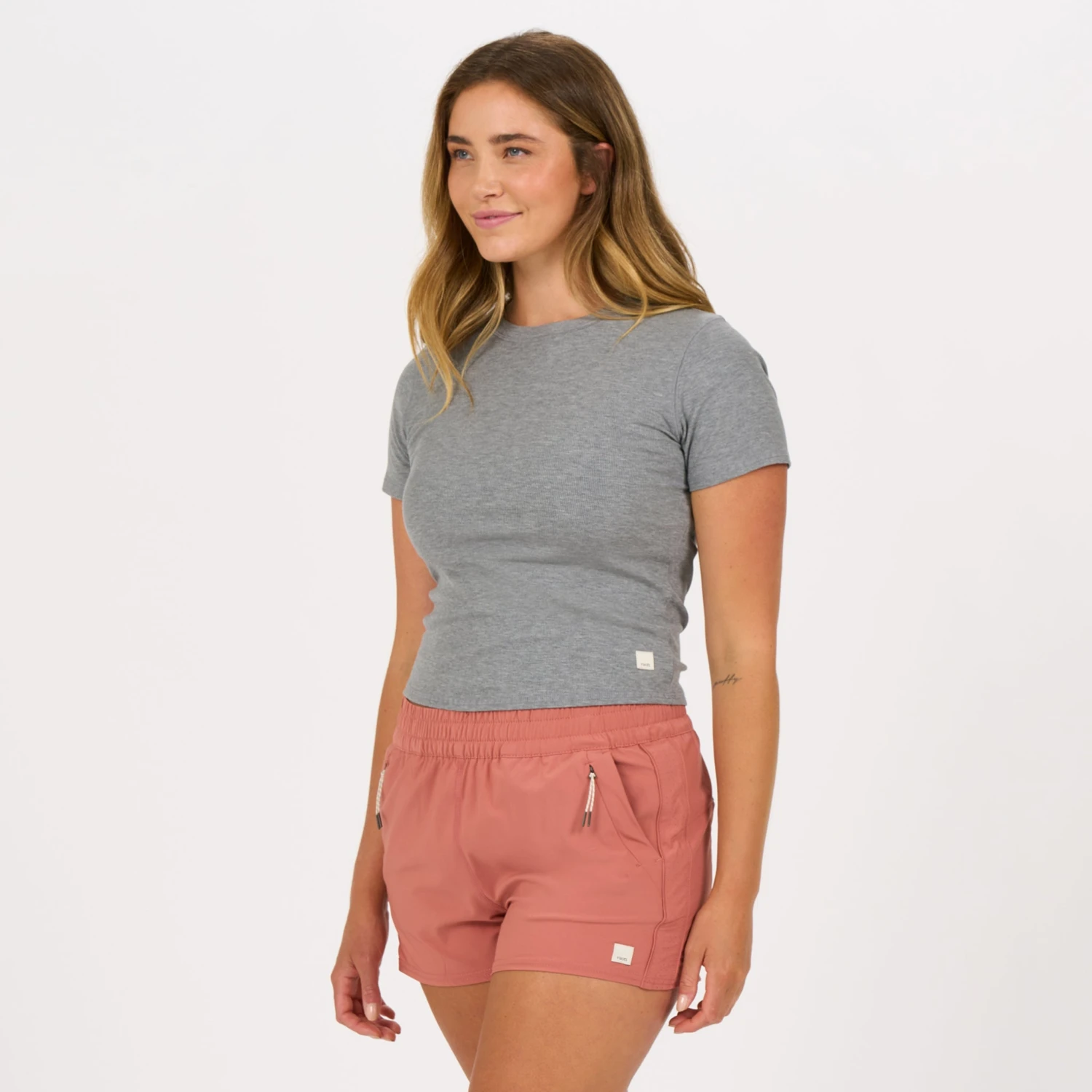 Pose Fitted Tee | Medium Heather Grey 4 Pose Fitted Tee | Medium Heather Grey - Image 2