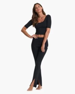 Lux Rib Split Bootcut | Black -Funktion One Style VW4042BLK FA22 W ECOMM FULL 6881 4x5 c7e8ea60 21cd 44a9 9f3c 4a9391a1d3d0