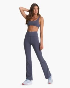 Studio Flare | Azure -Funktion One Style VW4043AZR FA22 W ECOMM FULL 7759 1x1 232abbe6 1923 4e14 b448 b2b05f73a731