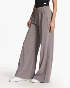 Villa Wideleg | Smoke -Funktion One Style VW4047SMK FA23 W ECOMM PANTS FRONT ALT BOTTOMS 7