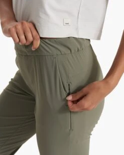 Miles Ankle Pant | Pistachio -Funktion One Style VW404PSO SP23 W ECOMM PANTS 4030 DETAIL 1x1 cba14ad1 d6df 4ac5 aebd f7634ee53050