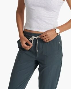 Weekend Jogger | Stone 11 Weekend Jogger | Stone -Funktion One Style VW422STN SP23 W ECOMM PANTS 2334 DETAIL 1x1 3b1d790a dfa2 4a8c 9ba2 791a578b21e2