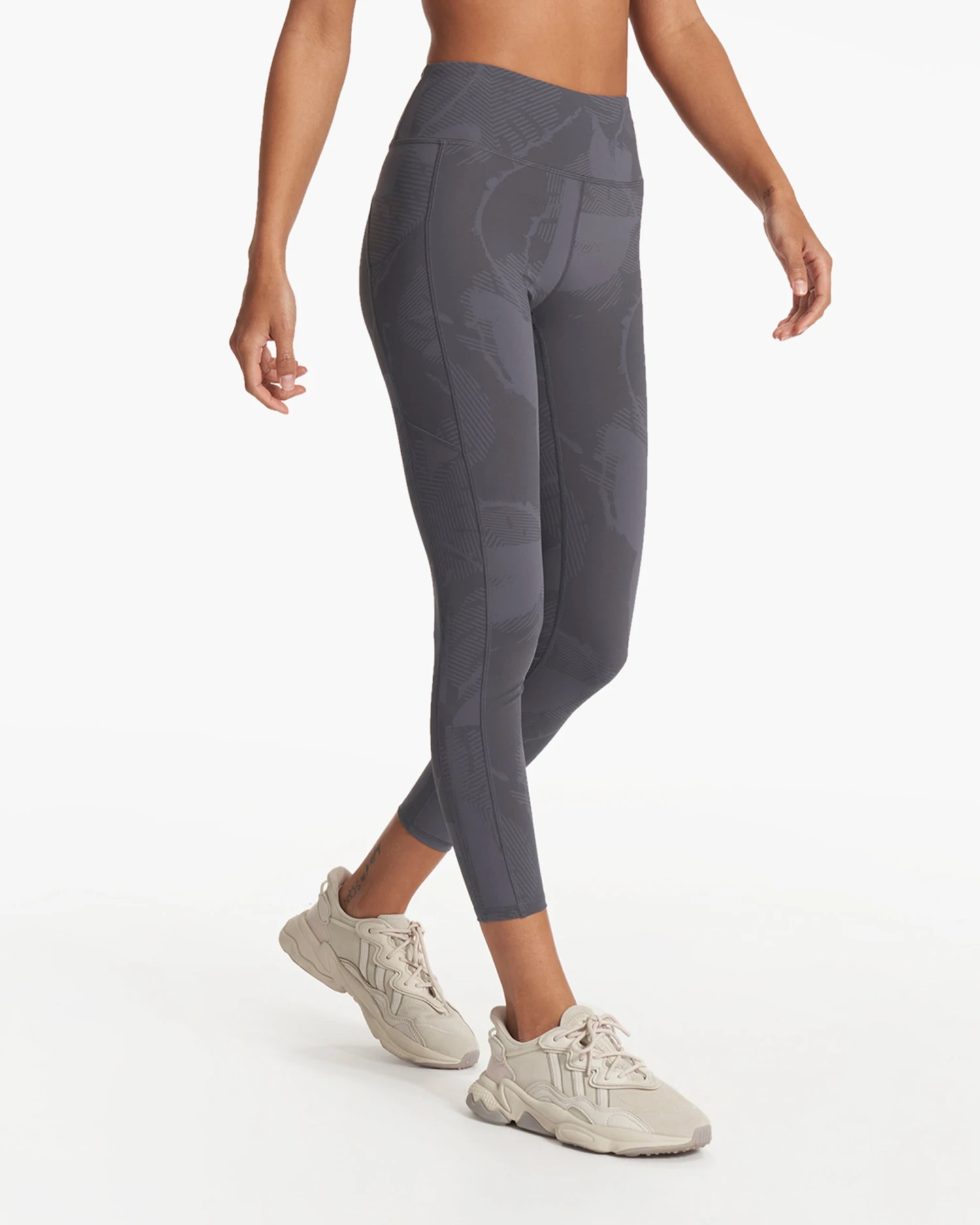 Stride Legging | Charcoal Mache 4 Stride Legging | Charcoal Mache - Image 2