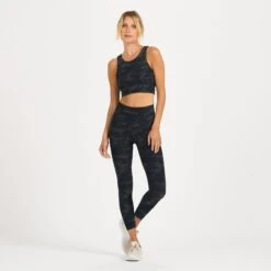 Clean Elevation Legging-Short | Black Camo -Funktion One Style VW444BCM 4 69d47a9c f9c2 4ffa 8557 9561c58c9246