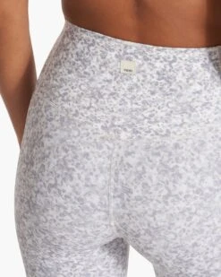 Studio Pocket Legging-Long | Light Micro Mini Camo 15 Studio Pocket Legging-Long | Light Micro Mini Camo -Funktion One Style VW446 LLMM SP23 W ECOMM PANTS DETAIL 3617 1x1 77266232 372d 401a 80a8 9c3f6d34d8a8