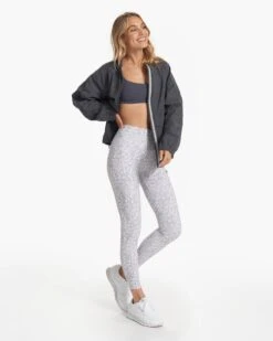 Studio Pocket Legging | Light Micro Mini Camo -Funktion One Style VW446LMM SP23 W ECOMM PANTS 2735 DETAIL 1x1 10735ee5 1547 4e93 968e 493e1ea27446