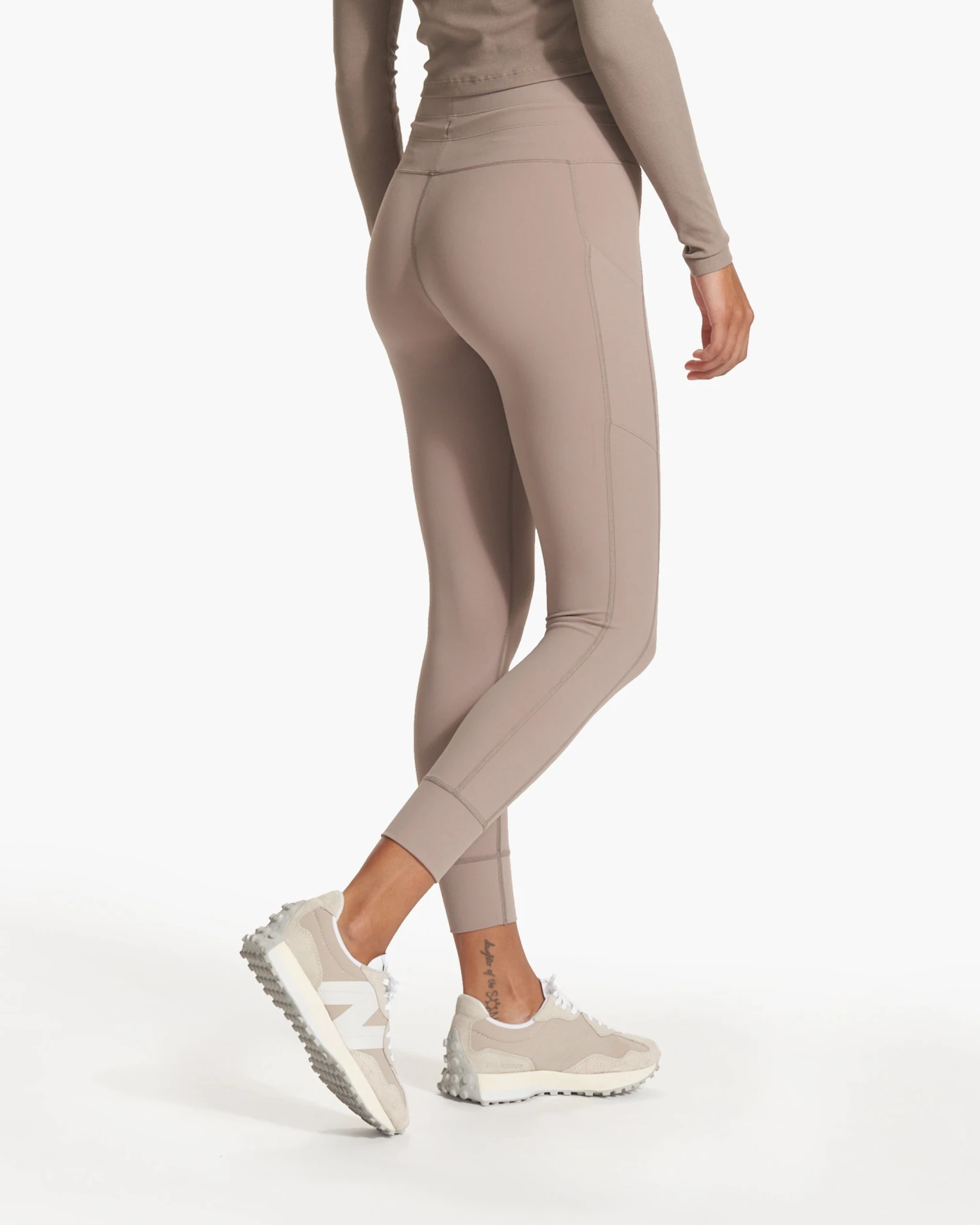 Daily Pocket Legging | Graphite 7 Daily Pocket Legging | Graphite - Image 5
