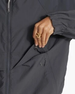 Shores Jacket | Charcoal -Funktion One Style VW545CCL SP23 W ECOMM JACKETS 2658 DETAIL 1x1 70840191 fe41 448f b3dc b6640b272eb4