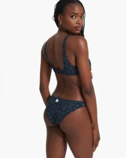 Aqua Triangle Top | Beryl Spots 11 Aqua Triangle Top | Beryl Spots -Funktion One Style VW708BPT SP23 W ECOMM WATERTOPS 1868 FULL 1X1 c57237ba 1ed8 4be2 826e 0e1682058e87